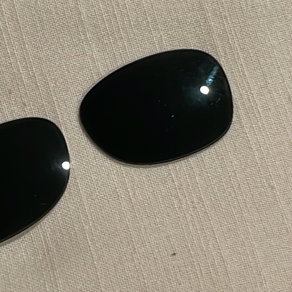 New Ray-Ban RB2132 Replacement lenses 100% Authentic 52mm with case and cloth - Picture 3 of 10